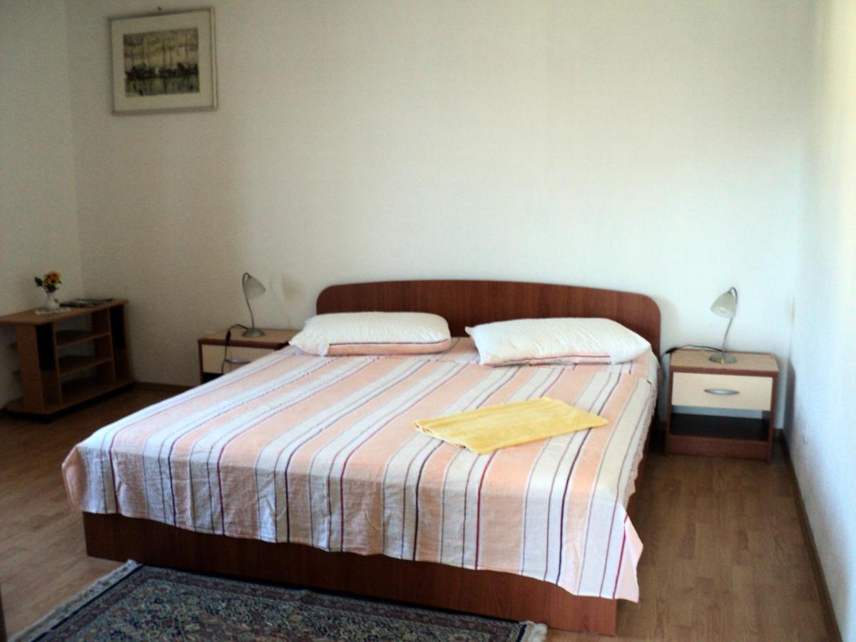 Apartments Rubinic Jelsa  Exterior photo