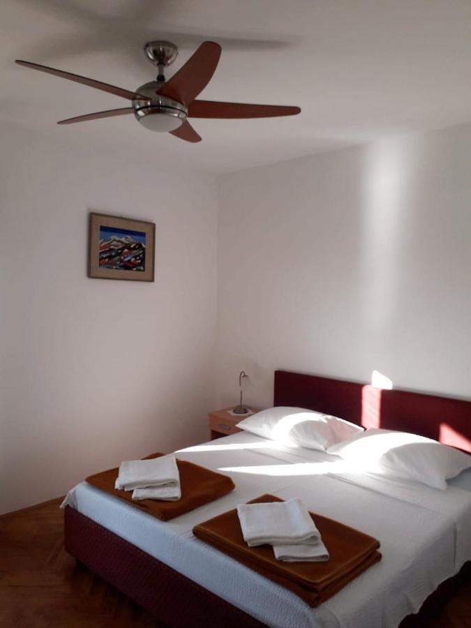 Apartments Rubinic Jelsa  Exterior photo